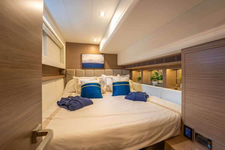 Guest Stateroom Twin or converts to king