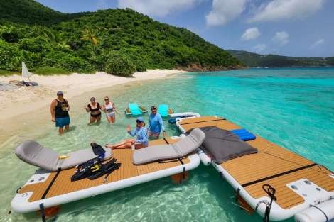 Review img # 25 of the yacht AEOLUS 77