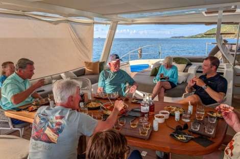 Review img # 13 of the yacht AEOLUS 77
