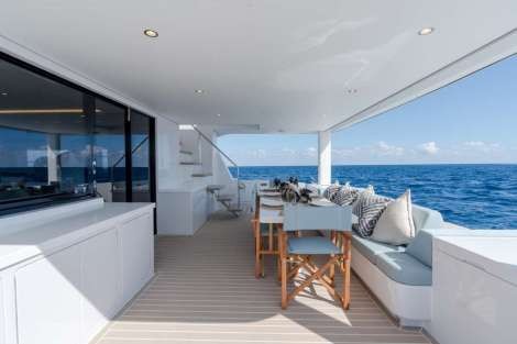 Review img # 51 of the yacht EARNOUT