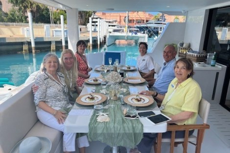 Review img # 43 of the yacht EARNOUT
