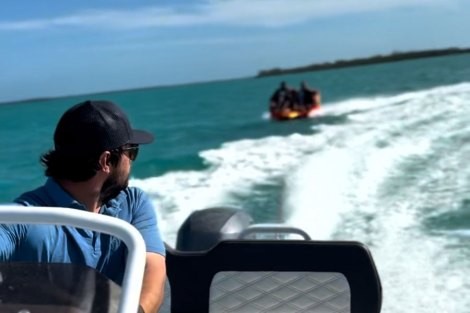 Review img # 40 of the yacht EARNOUT