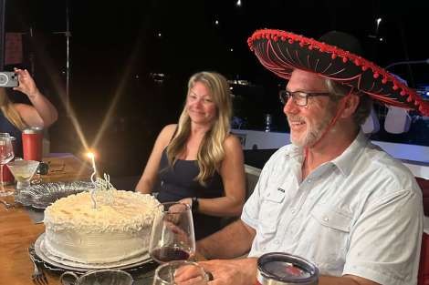 Review img # 18 of the yacht INDULGENCE