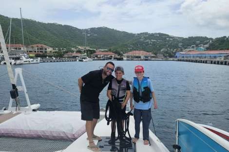 Review img # 7 of the yacht INDULGENCE