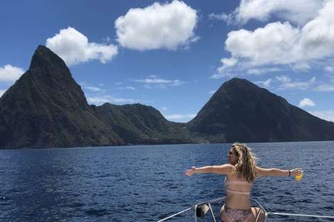 Review img # 14 of the yacht Lady Marigot