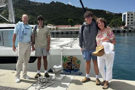 Review img # 27 of the yacht SOGGY DOGGY
