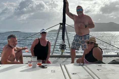 Review img # 22 of the yacht SOGGY DOGGY