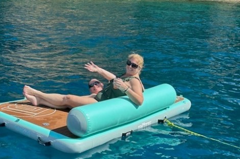 Review img # 100 of the yacht SUN GODDESS