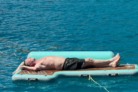 Review img # 45 of the yacht SUN GODDESS